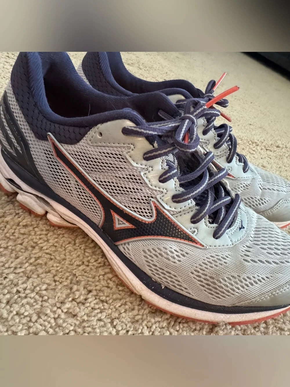 Mizuno Women's Light Gray and Navy Running Sneakers with Coral Highlights